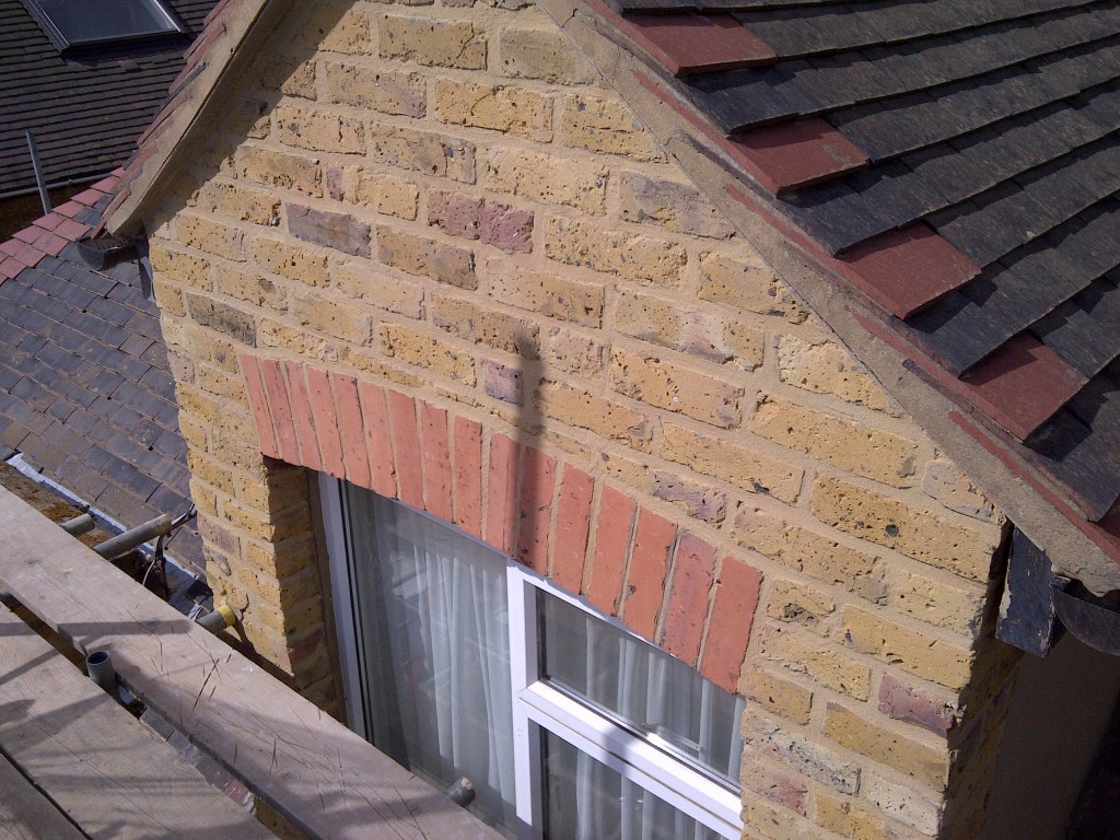 Flush pointing lime mortar